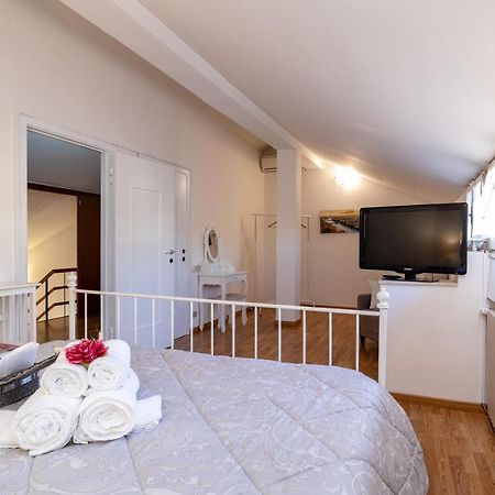 Attico Quarto Di Luna Verona Bagian luar foto