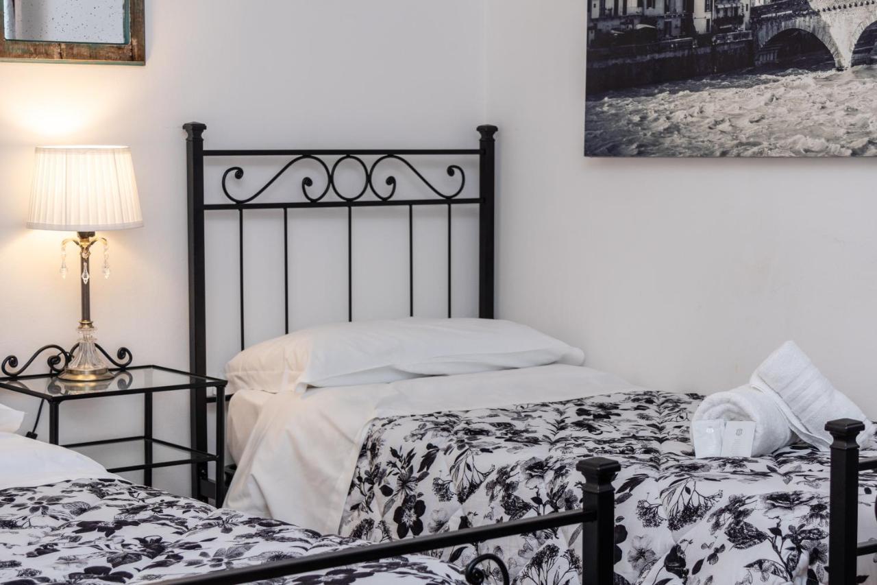 Attico Quarto Di Luna Verona Bagian luar foto