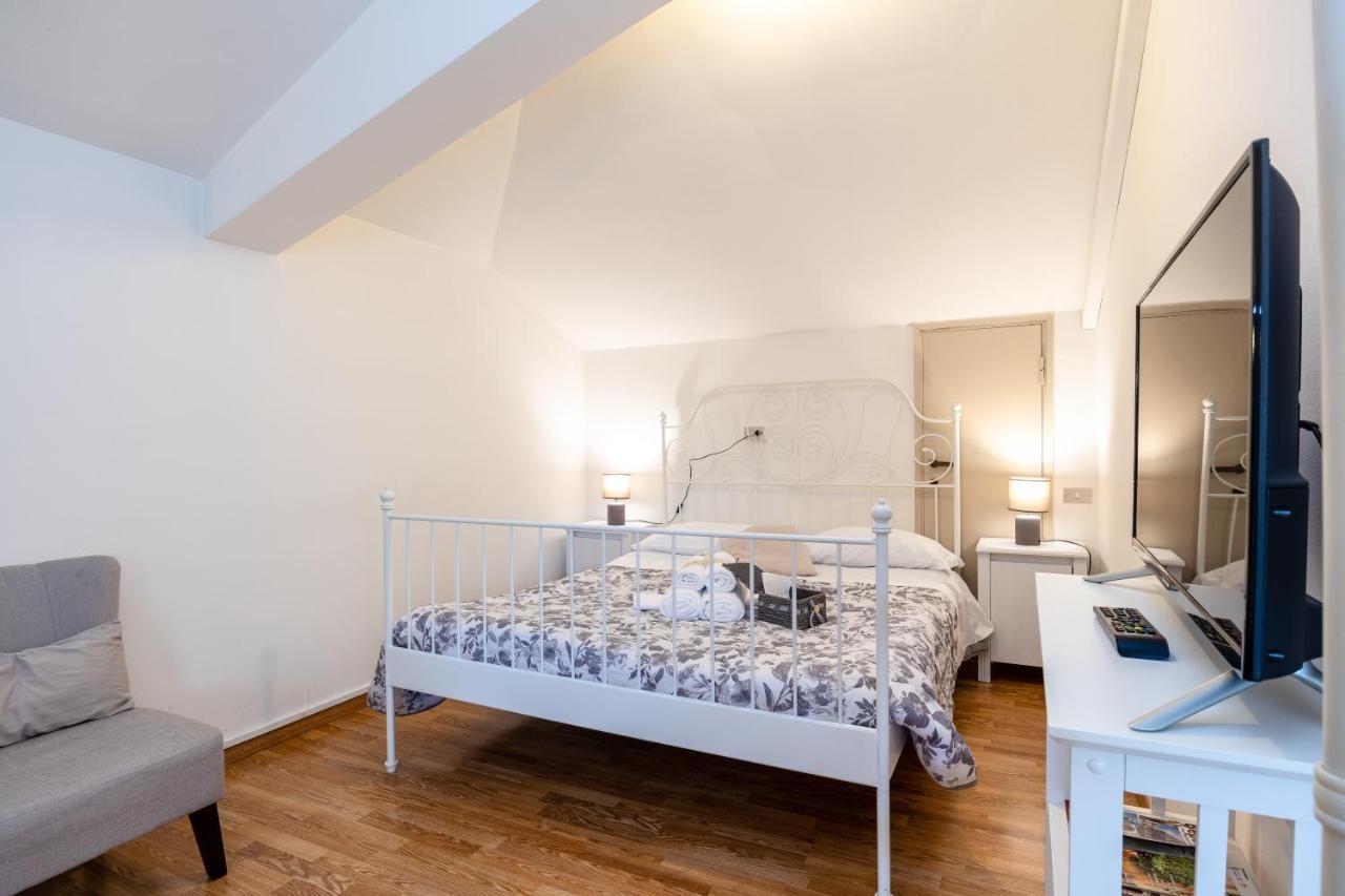 Attico Quarto Di Luna Verona Bagian luar foto