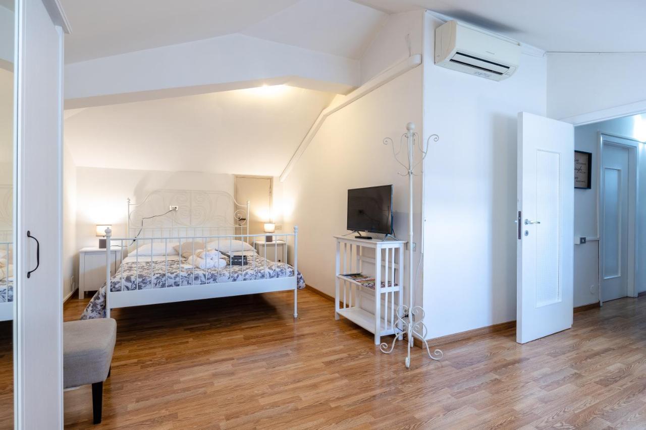 Attico Quarto Di Luna Verona Bagian luar foto