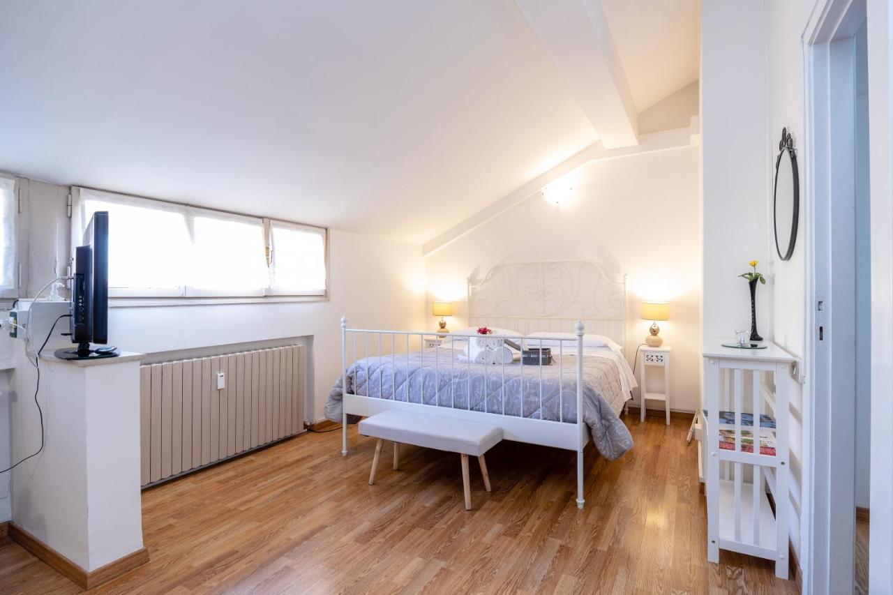 Attico Quarto Di Luna Verona Bagian luar foto