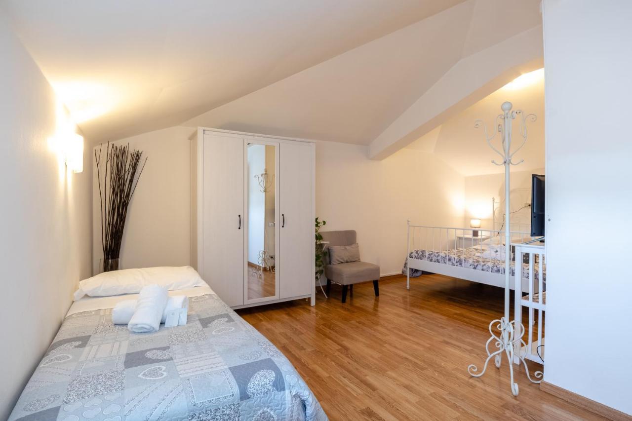 Attico Quarto Di Luna Verona Bagian luar foto
